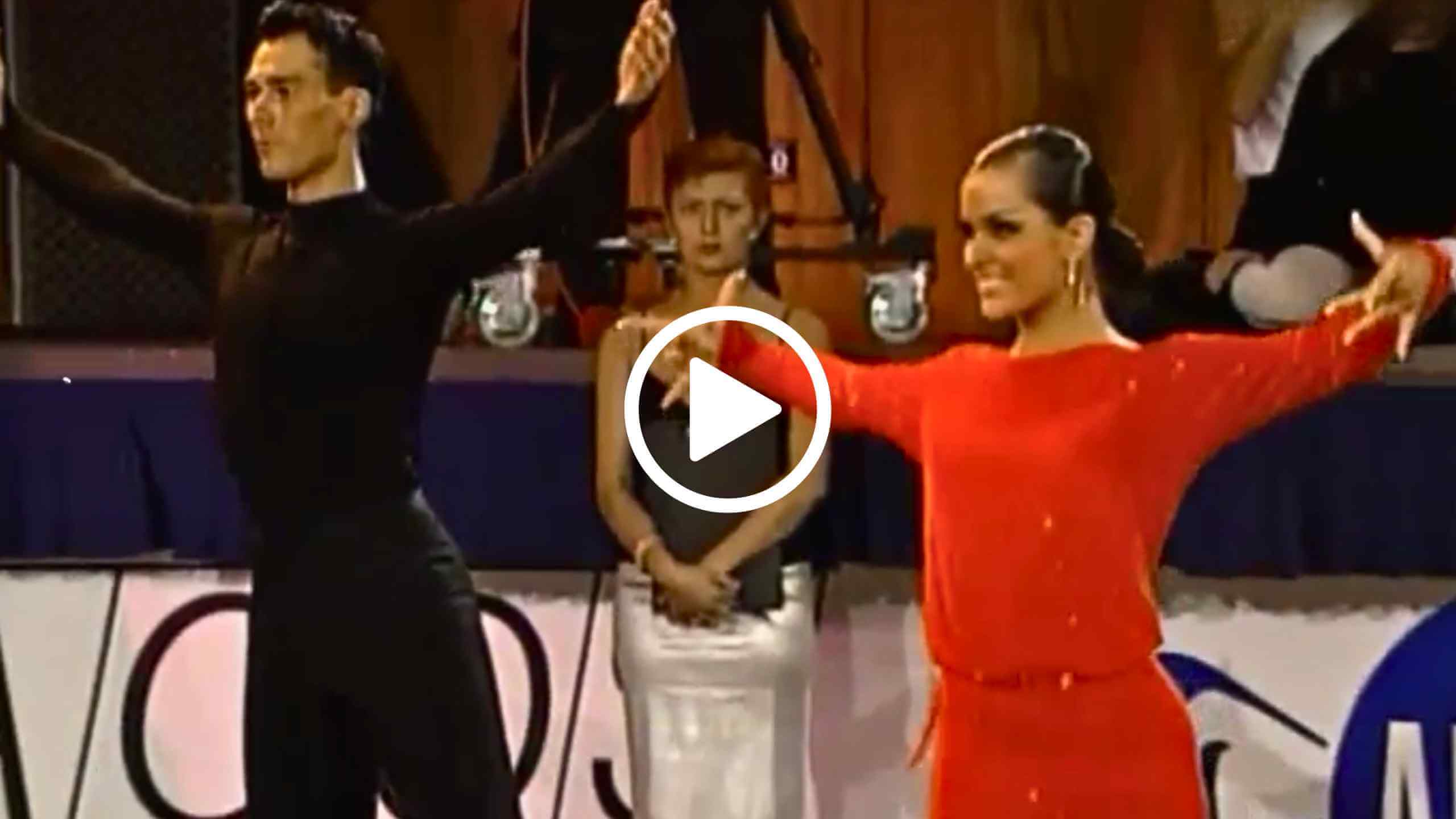 Favie Fabienne Liechti Dancer Singer Songwriter Music Musician Van Life Nomad EMSBS